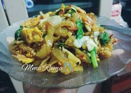 Lihat juga resep kwetiaw kepiting nyemek enak lainnya. Cara Membuat Kwetiau Lezat Resep Enyak