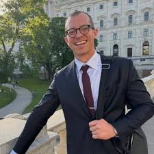 Aaron Roseberry (@roseberry_aaron)