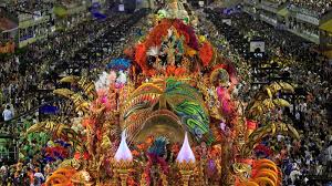 Brazilianul a dansat cu o cantareata, apoi a combinat o blonda. Carnavalul De La Rio 2019 Idei Promovate Pe Sambadrom Jurnaltv Md