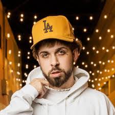 Preston Wayne's Instagram, Twitter & Facebook