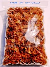 Cara mengolah rumput laut kering juga bisa dikatakan mudah, cukup dengan menjemurnya di bawah sinar matahari selama kurang lebih 2 hingga 3 hari. Rumpai Laut