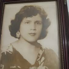 La foto de la abuela en su boda que está en la casa de todas las familias  mexicanas: