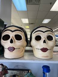 Giant Zippo lighter😳 Found at the goodwill in Nashville, Tn