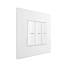 Placche compatibili bticino living light placca 3 4 7 moduli vari colori per supporti ln4703 e n4703. Air Le Placche Sottili Per Le Serie Livinglight E Axolute Bticino Professionisti