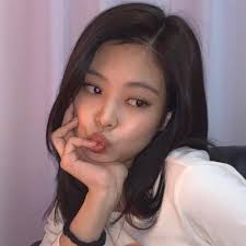 Cassandra DeSimone (@cassandradesimo)