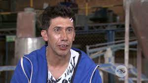 Caracol Television El Mayor Reto De Jairo Ordonez Para Darle Vida Al Sanguinario Cuellar En Amar Y Vivir Facebook