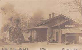 76 Railroad Station Ideas Railroad Station Railroad Station