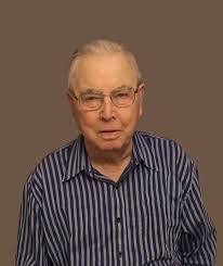 Simon Kunz's Instagram, Twitter & Facebook