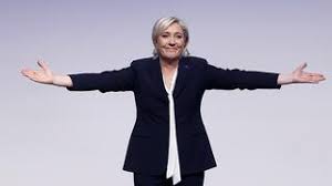 Marion anne perrine marine le pen (french: Interview Uber Front National Chefin Le Pen Gefallt Sich Als Populistin Tagesschau De