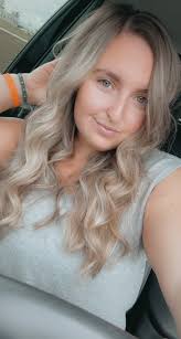 Karli Hill's Instagram, Twitter & Facebook