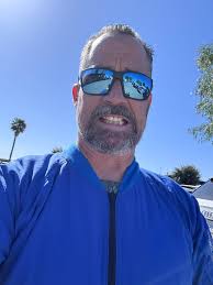 New to skydiving and completed first solo jump