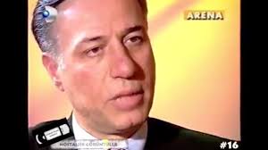 Kemal Sunal'ın yıllar önce Arena programında Uğur Dündar'ın sorusuna  verdiği cevap, paylaşım rekoru kırıyor: Ben balon değilim. Sırtımı halka  dayamışım… https://goo.gl/9en6kq