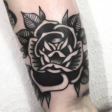 1 419 Likes 6 Comments Victor Vaclav Vaclav Tattoo On Instagram Black Roses Are Fun Knee Tattoo Tattoos Traditional Tattoo