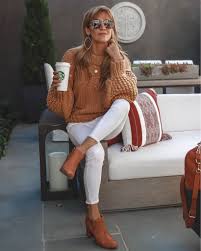 A camel coat is definitely a versatile piece, both in terms of colour adjacency and styling options in other words, you can wear it with a lot of things, in a lot of ways. Pin On What To Wear