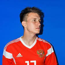 Chelsea Will Compete With Juventus To Sign The 22 Year Old Midfielder Aleksandr Golovin From Cska Moscow Source Evening Standard Futbolisty Futbol Rossiya