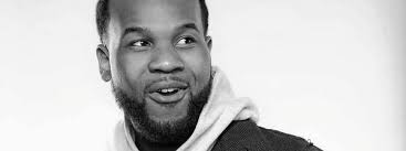 In Conversation with American Actor Che Holloway