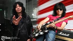 Klikindonesia by abdee slank, sujiwo tejo, candil seurieus, dkk: Gitaris Slank Abdee Negara Gugat Cerai Istrinya Ini 5 Hal Terkait Polemik Rumah Tangganya Itu Surya