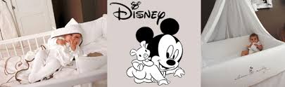 Bon deco chambre bebe garcon inspirations et decoration photo murale de décoration murale chambre bébé garçon photo. Chambre Bebe Mickey Mouse Deco Mickey Disney Baby Sur Bebegavroche