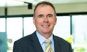 Sam Andersen's Instagram, Twitter & Facebook