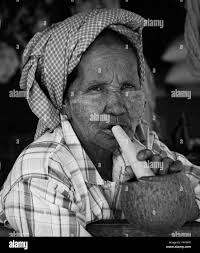 Smoking pipe Black and White Stock Photos & Images
