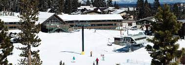 The convenience factor is excellent, considering you're right across the parking lot from main lodge, and you have your own parking area so you don't have to worry about parking way down the hill in the mornings and walking to the lodge. Mammoth Mountain Inn Hotel Condo Lodging