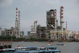Kilang cilacap merupakan satu dari 6 kilang pertamina dengan kapasitas pengolahan 270 ribu barel per hari. Pertamina Menggarap Kilang Cilacap Tanpa Saudi Aramco Bisnis Tempo Co