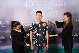National shuttler datuk lee chong wei has confirmed that he will be suing former national badminton doubles player, razif sidek, and a malay daily over allegations that he was involved in doping. Datuk Lee Chong Wei Is The First Malaysian Athlete To Be Displayed At Madame Tussauds Hong Kong Hype Malaysia