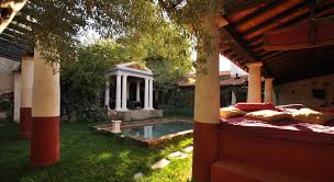 Guests enjoy the dining options. Best Price On Casa Romana Aqua Libera In Aljucen Reviews