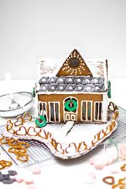 Backt zusammen mit julia euer eigenes lebkuchenhaus. Lebkuchenhaus Deluxe Blogging Under The Mistletoe Kuchendeern