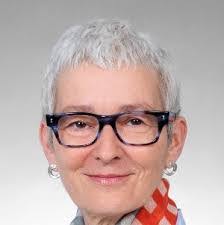 Heidi Petry's Instagram, Twitter & Facebook