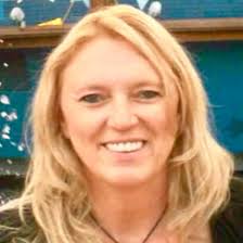 Tonia Blades's Instagram, Twitter & Facebook