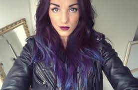 Two colors make up a dip dye; Dip Dyed Hair Dark Purple Blue Tips Ends Wearing Black Sophie Hairstyles 37696