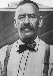 When Adapting to Change Was Not Enough Brings Is Gone: The Life and Death  of a St. Paul Family Business