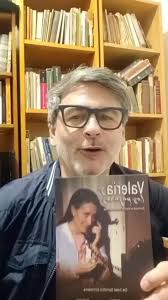 Valeria y los pájaros, comedia en tres actos de José Sanchis Sinisterra, el  sábado 20 de septiembre a las 20 h., Actriz: @pepalunaok , Música: Brian  Arévalo , Dirección: @alejandrogilesok, 🎟️ Más info ...