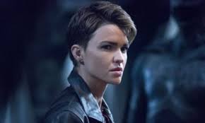 Batwoman': 6 actrices que podrían reemplazar a Ruby Rose