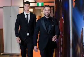 2019 AFL Brownlow Medal red carpet fashion ratings (by a bloke with no  fashion sense)