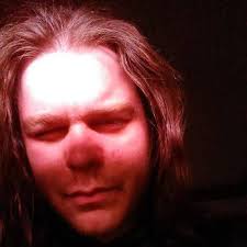 Facial imprint in snow image discussion