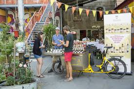 Zu Gast Beim Leipzig Herbstpflanzenmarkt Rosenberg Delikatessen Liebevoll Handgemachte Fruchtaufstriche Bio Rohkost Ole Fruchtige Likore Und Fruchtiger Bio Senf Aus Leipzig