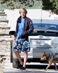 20 Celebs You Wouldn T Guess Drive A Prius Prius Toyota Prius Celebrity Cars