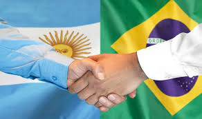 Centro pasado que parecía que se iba afuera y amione la empujó a la red. Brasil Decime Que Se Siente