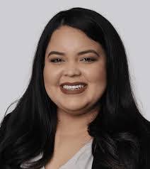 Karen Swyers's Instagram, Twitter & Facebook