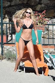 Jun 30, 2021 · recentemente, yasmin brunet revelou que já sofreu com a depressão. Yasmin Brunet In Bikini On The Beach In Portofino 09 27 2018 Hawtcelebs
