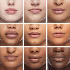 Kari Troyer's Instagram, Twitter & Facebook