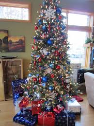 Shop luxury home accessories at amara. Red White And Blue Christmas Tree Ornaments Novocom Top