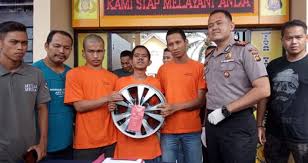 Tapi gak usah khawatir, khusus anda sudah kami rangkum beberapa cara. Demi Beli Sabu Tiga Remaja Di Kota Jambi Nekad Mencuri