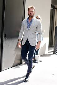 Black And White Smart Casual Dress Men S Grey Knit Blazer Navy And White Floral Long Sleeve Shirt Navy Chinos Black Leather Brogue Boots Moda Para Homens Estilo Masculino Moda Masculina