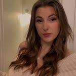 Dana Blakeley's Instagram, Twitter & Facebook