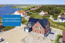 This holiday home has a private pool, a garden, barbecue facilities, free wifi and free private parking. Fantastisches Haus Mit Pool Dampfkabine Sauna Und Whirlpool Esmark