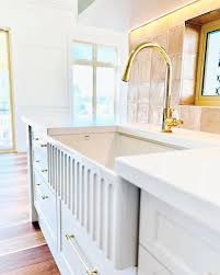 Beautiful residential project with @cobbandcoprojects 👏🏽✨ Our Romeo  Bianco used for a flooring foundation and San Blanco creating a gorgeous  feature wall! This combination makes for a textural dream with organic  variation. #