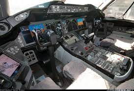 This Is The Most Advanced Cockpit I Ve Ever Seen And Also My First Time Onboard The Dreamliner What An Amazing Airplan Boeing 787 Boeing Boeing 787 Dreamliner